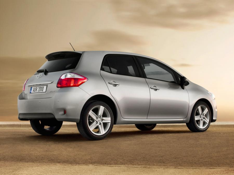  Toyota Auris 5-Door 2010 года  (фото 24 из 27)